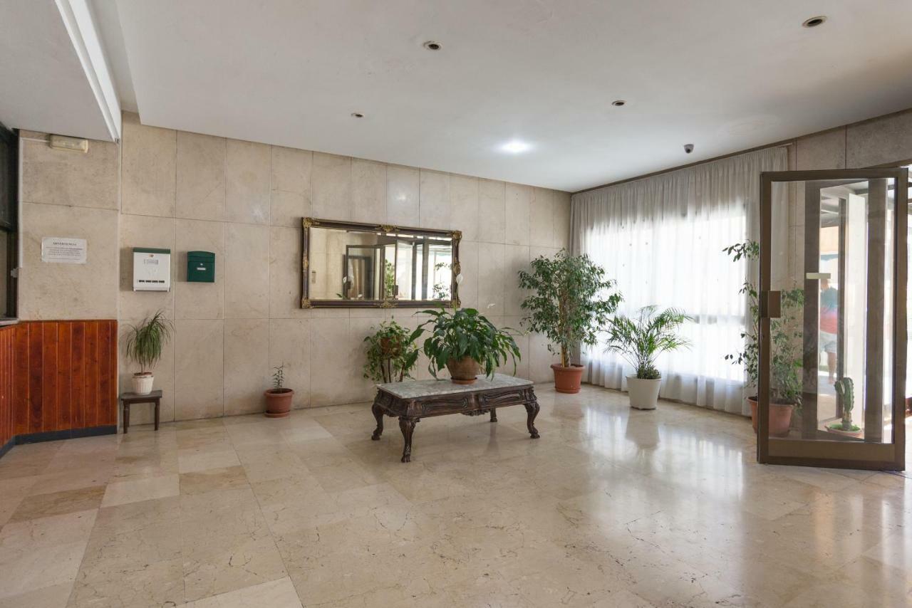 Amplio Estudio,Vista Mar Y Montana, A Pasos Del Centro Torremolinos Exterior photo